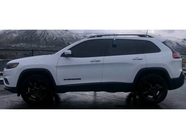 2021 Jeep Cherokee Altitude 4WD photo