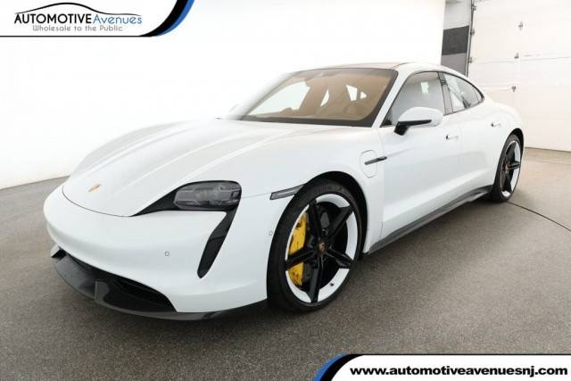 2020 Porsche Taycan Turbo S AWD photo