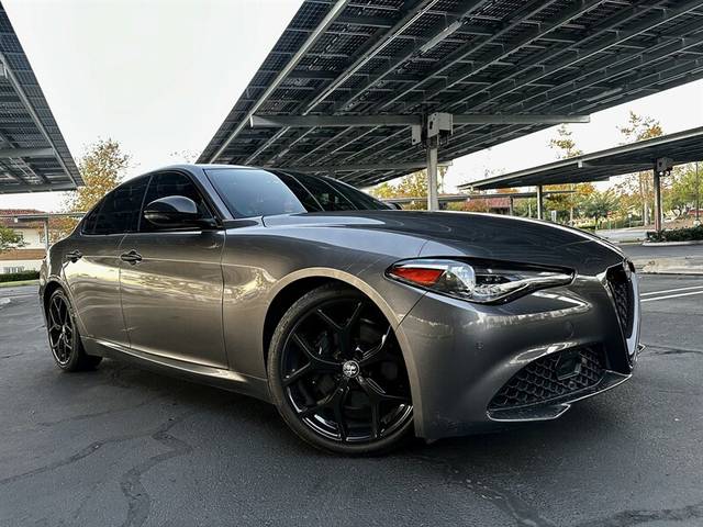 2020 Alfa Romeo Giulia  RWD photo