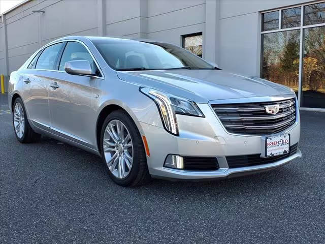 2019 Cadillac XTS Luxury FWD photo