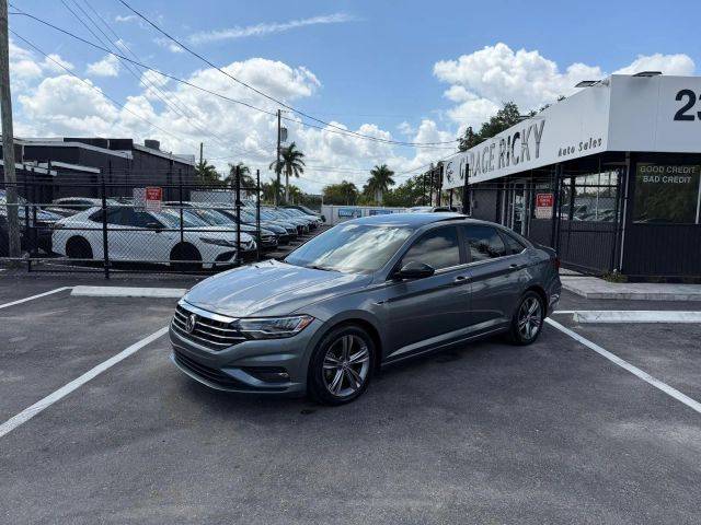 2020 Volkswagen Jetta R-Line FWD photo