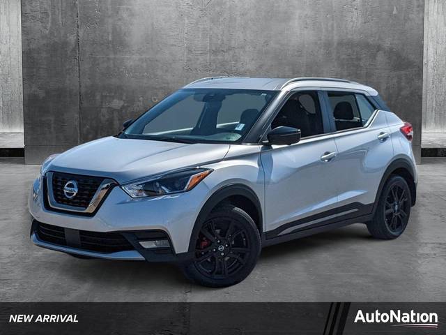 2020 Nissan Kicks SR FWD photo