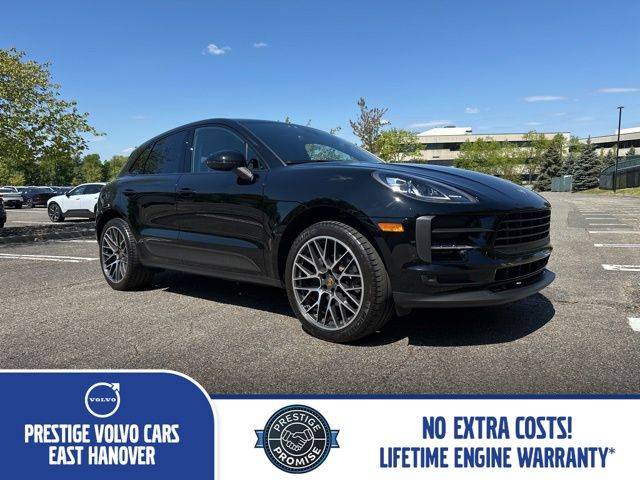 2020 Porsche Macan AWD photo