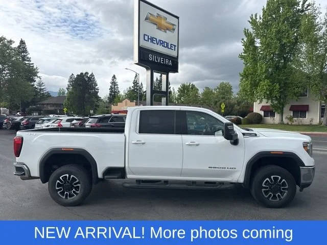 2020 GMC Sierra 2500HD SLE 4WD photo