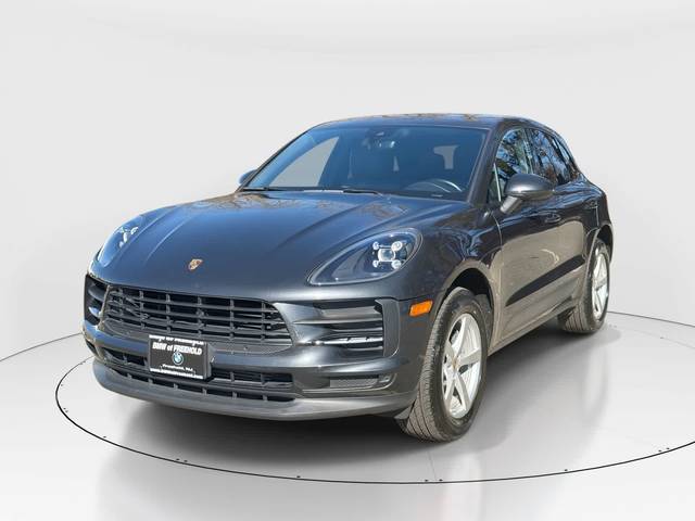 2020 Porsche Macan  AWD photo