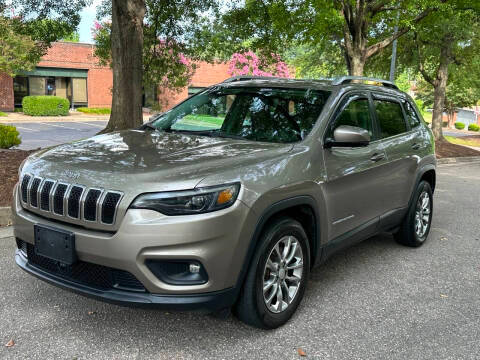 2021 Jeep Cherokee Latitude Plus FWD photo