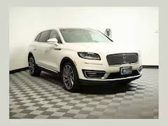 2020 Lincoln Nautilus Reserve AWD photo