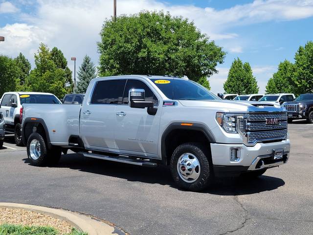 2020 GMC Sierra 3500HD Denali 4WD photo