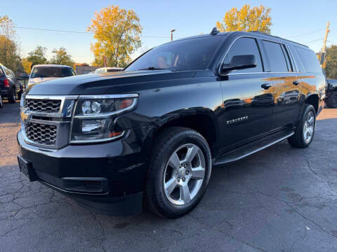 2015 Chevrolet Suburban LT 4WD photo