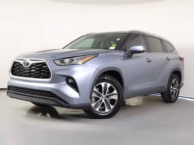 2020 Toyota Highlander XLE FWD photo