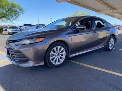 2020 Toyota Camry LE FWD photo