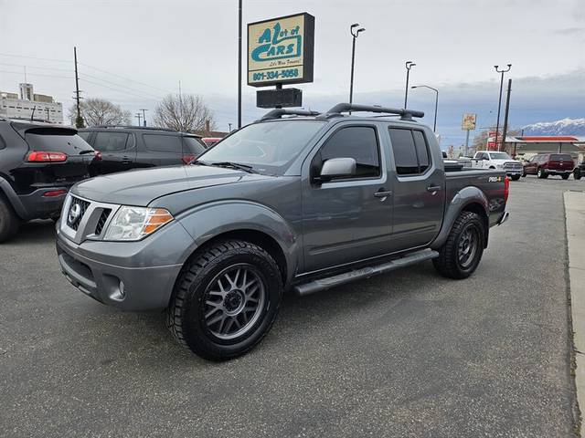 2017 Nissan Frontier PRO-4X 4WD photo