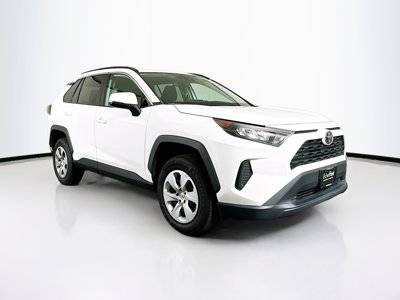 2021 Toyota RAV4 LE FWD photo