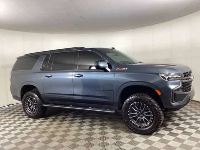 2021 Chevrolet Suburban Z71 4WD photo