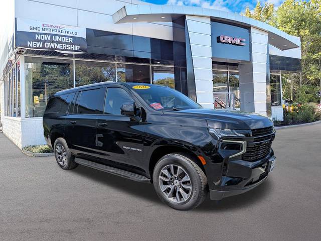 2021 Chevrolet Suburban LT 4WD photo