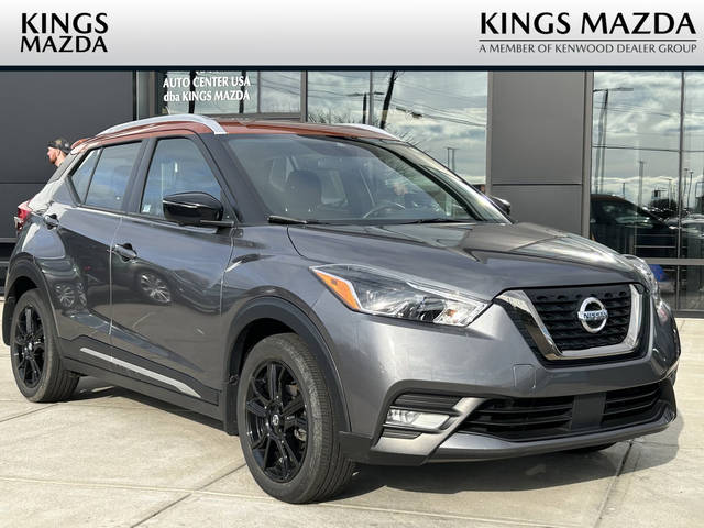 2020 Nissan Kicks SR FWD photo
