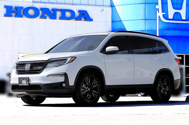 2021 Honda Pilot Special Edition FWD photo