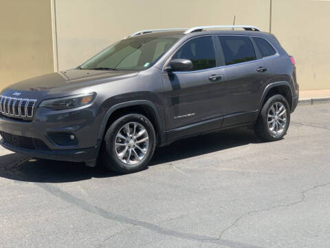 2021 Jeep Cherokee Latitude Plus FWD photo