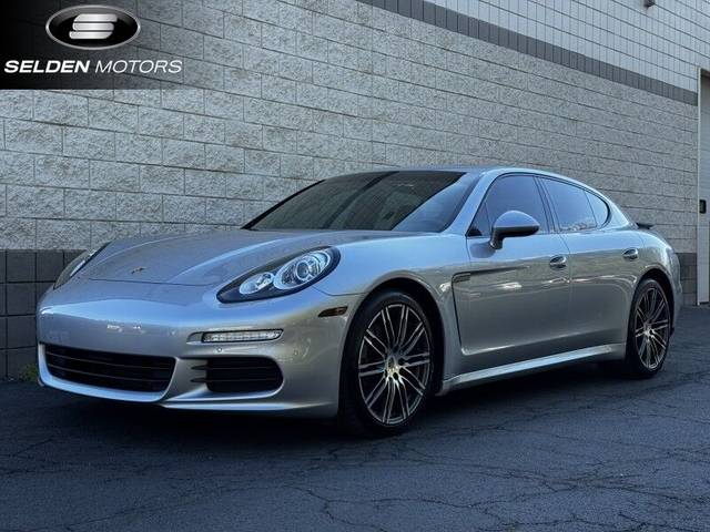 2016 Porsche Panamera Edition RWD photo