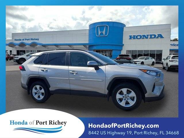 2020 Toyota RAV4 XLE AWD photo