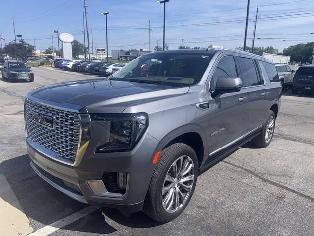 2021 GMC Yukon XL Denali 4WD photo