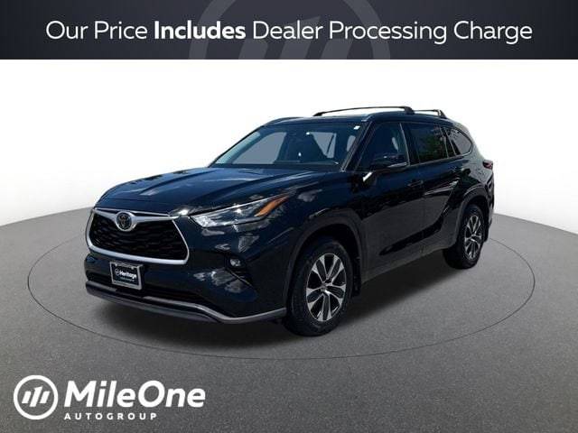 2021 Toyota Highlander XLE AWD photo
