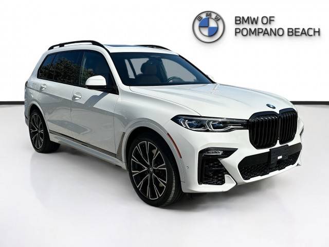 2021 BMW X7 M50i AWD photo