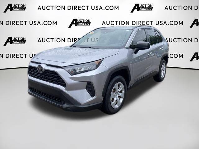 2021 Toyota RAV4 LE FWD photo