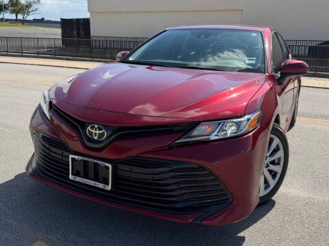 2020 Toyota Camry LE FWD photo