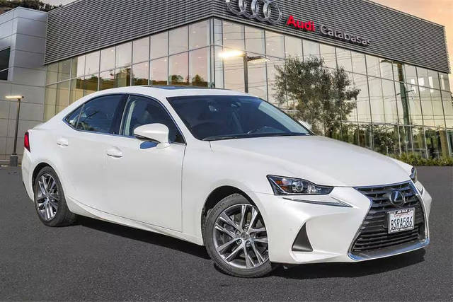 2020 Lexus IS IS 300 RWD photo