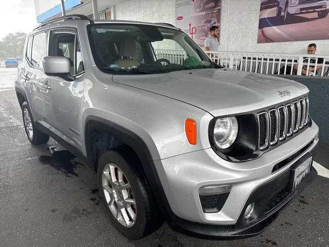 2020 Jeep Renegade Latitude 4WD photo