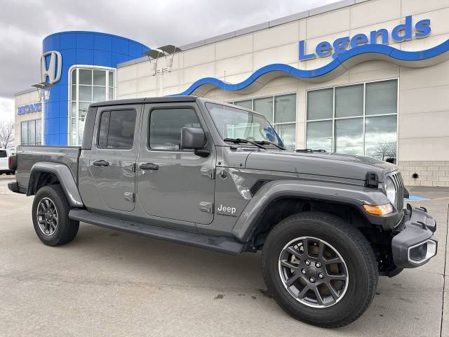 2021 Jeep Gladiator Overland 4WD photo