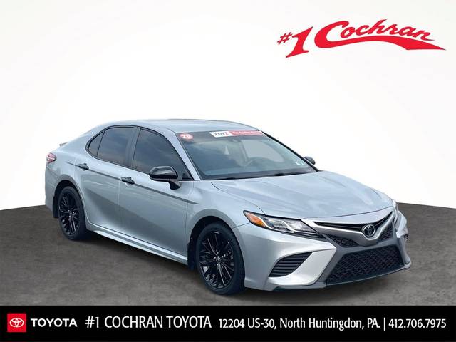 2020 Toyota Camry SE Nightshade FWD photo