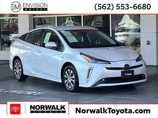 2021 Toyota Prius XLE AWD photo