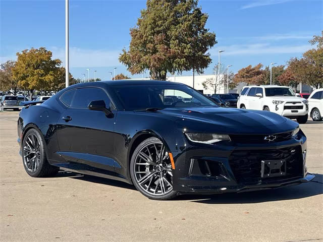 2021 Chevrolet Camaro ZL1 RWD photo