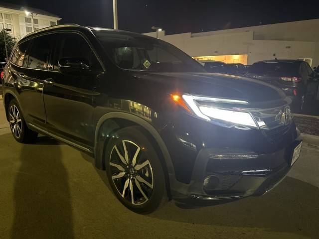 2021 Honda Pilot Touring 8-Passenger FWD photo