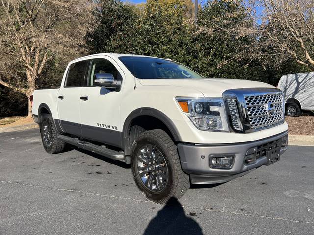 2018 Nissan Titan Platinum Reserve 4WD photo