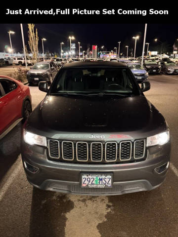 2019 Jeep Grand Cherokee Laredo E 4WD photo