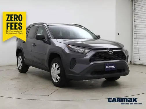 2021 Toyota RAV4 LE AWD photo