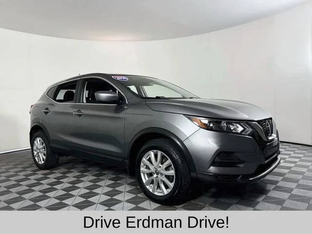2020 Nissan Rogue Sport S FWD photo