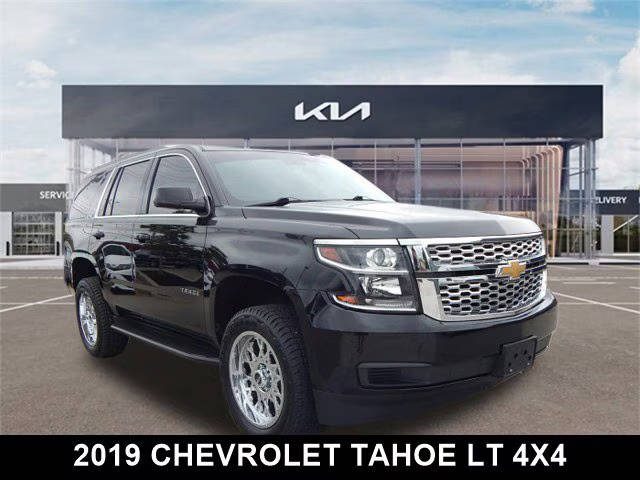 2019 Chevrolet Tahoe LT 4WD photo