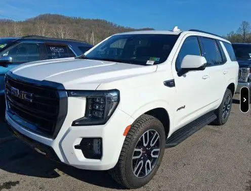 2021 GMC Yukon AT4 4WD photo