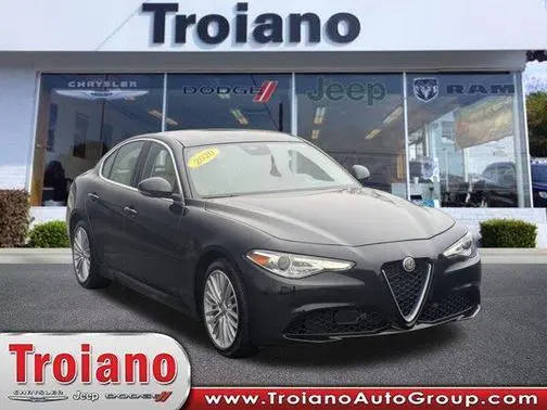 2020 Alfa Romeo Giulia Ti Lusso AWD photo