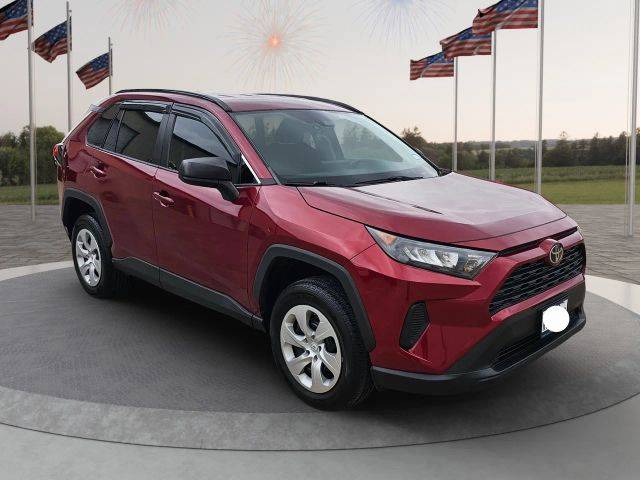 2020 Toyota RAV4 LE FWD photo