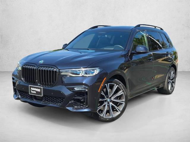 2021 BMW X7 M50i AWD photo
