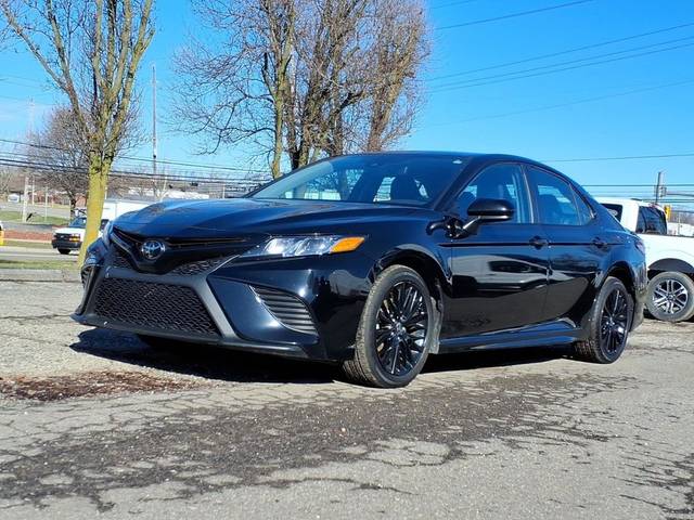 2020 Toyota Camry SE Nightshade AWD photo