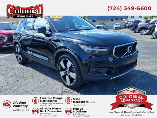 2021 Volvo XC40 Momentum AWD photo