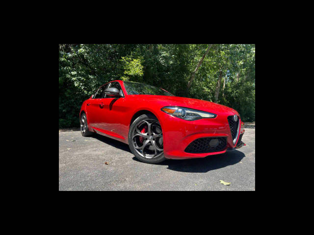 2020 Alfa Romeo Giulia Ti Sport AWD photo