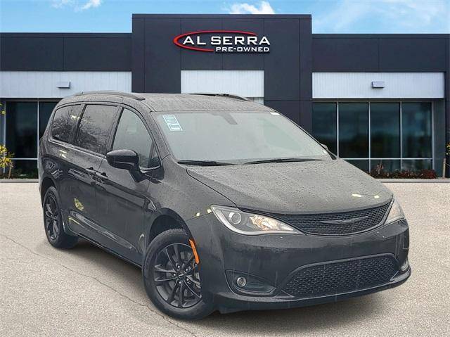 2020 Chrysler Pacifica Minivan Launch Edition AWD photo