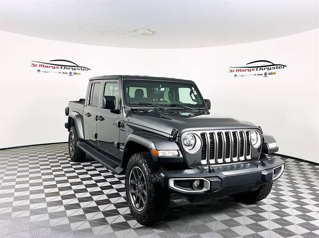 2021 Jeep Gladiator Overland 4WD photo